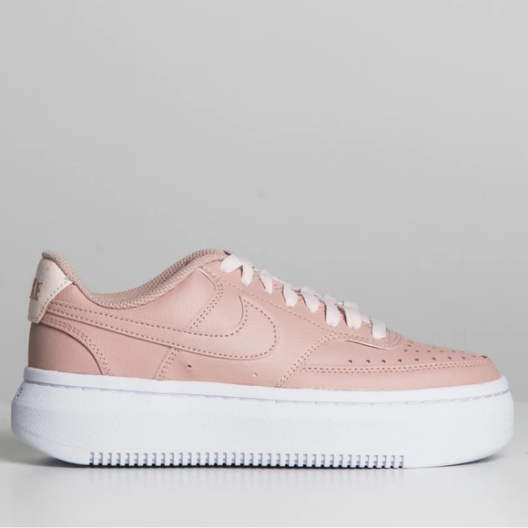 Shoes - 8.5 Nike court vision like new